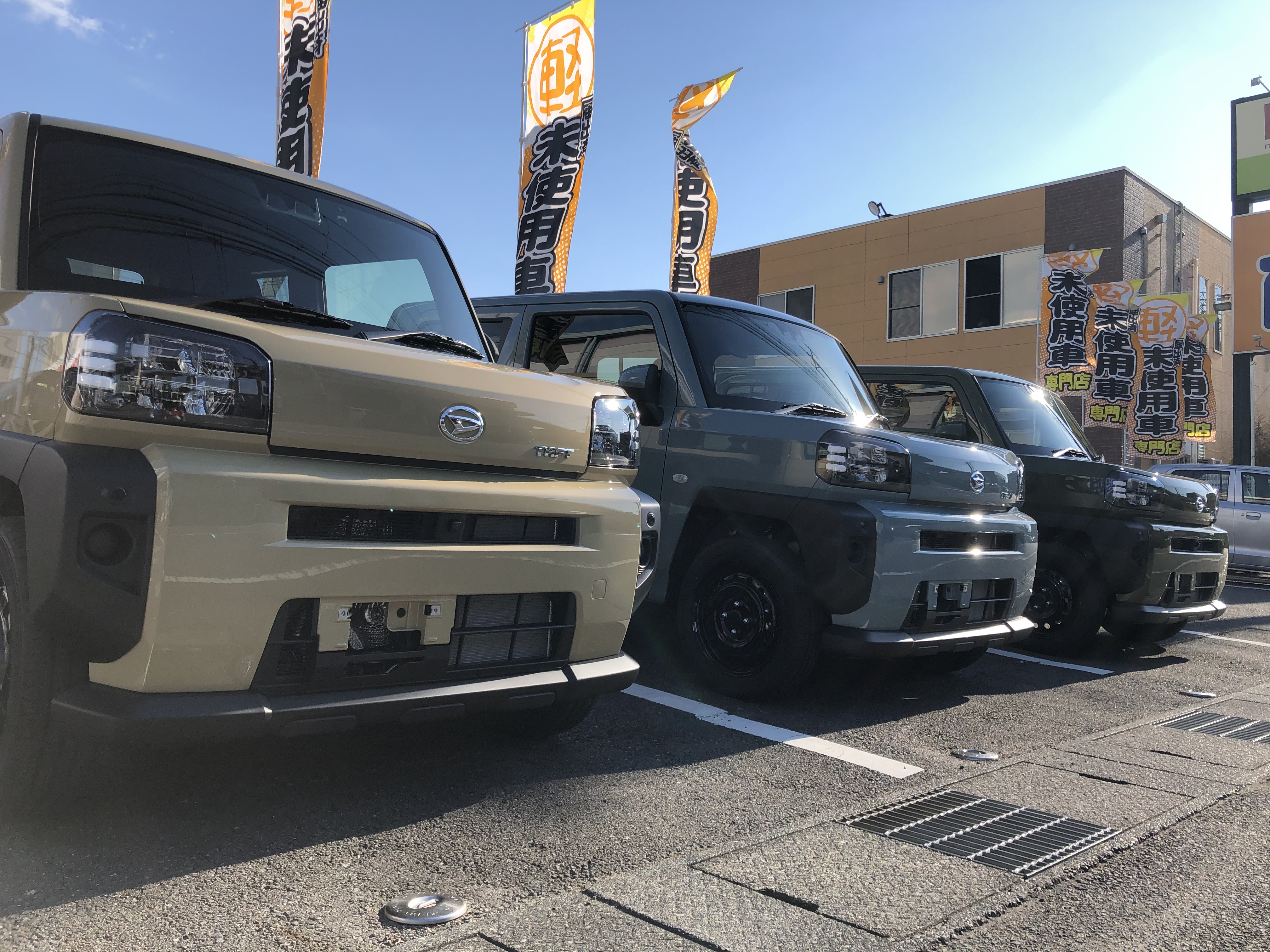 新発売ダイハツ タフト続々入荷中!!京都滋賀大阪で軽自動車を買うなら軽届出済未使用車専門店リバティで!!