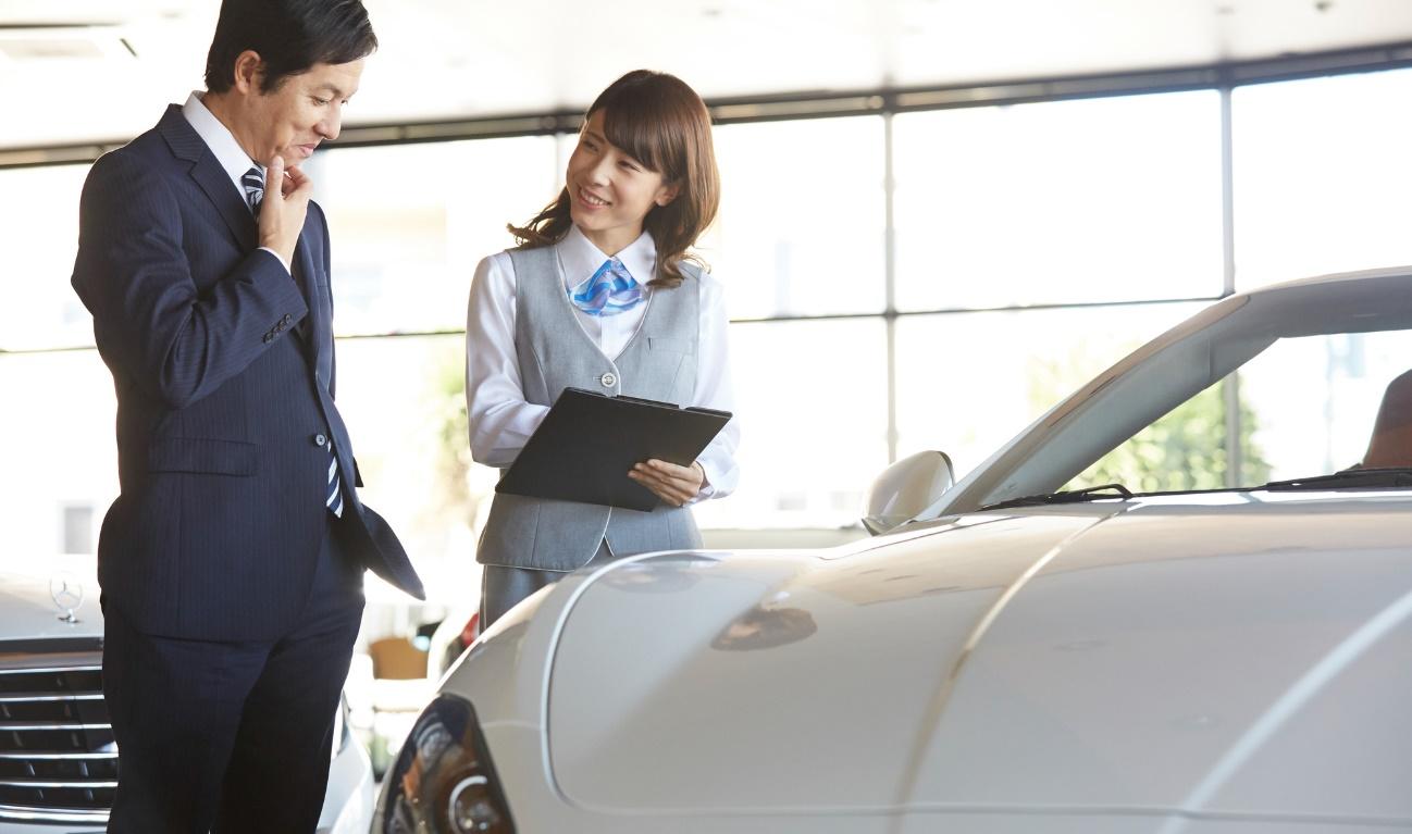 新古車を値引きする方法は?購入先の店舗の選び方や注意ポイントを解説