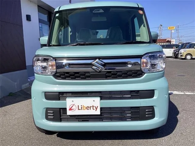 スペーシアのフロントビュー