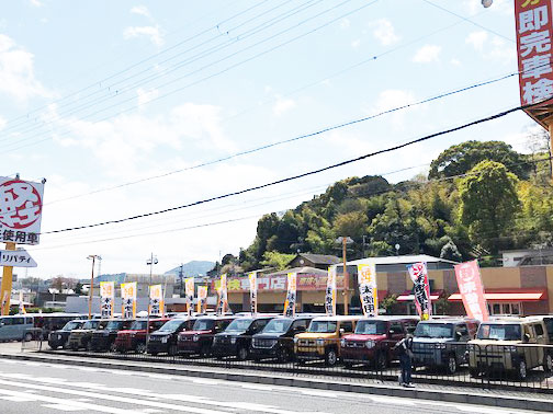 リバティ大津店の車両展示場