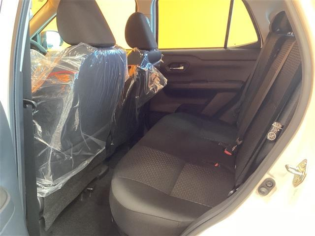 ライズの後部座席