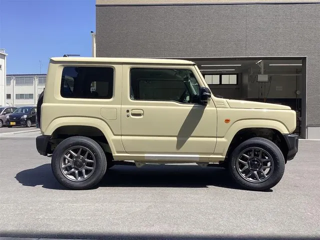 ジムニーのグレードはXG・XL・XCの3種類がある