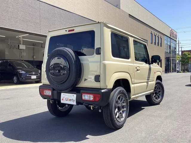 お買い得なジムニーをお探しの方はリバティへご相談ください