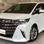 アルファードの自動車税種別割はいくら?基本の税額や変化するケースを解説