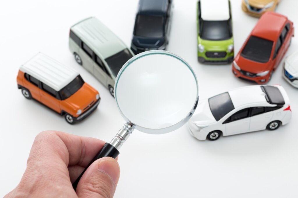 ミニカーを除く虫眼鏡