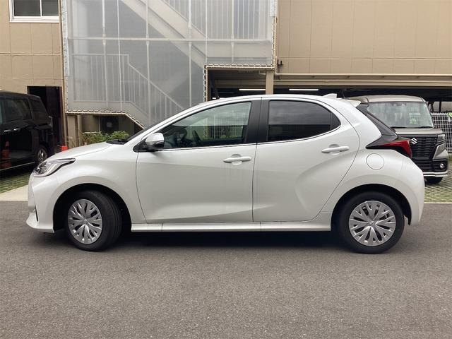 2024年式ヤリスのサイドビュー