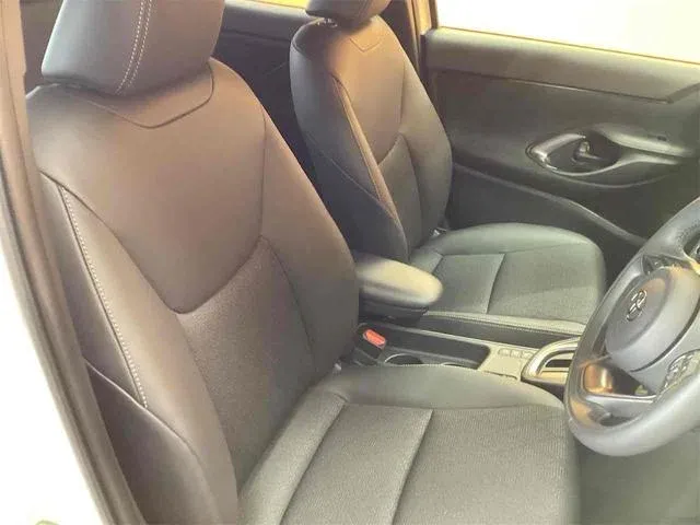 2025年式ヤリスクロスの運転席周り