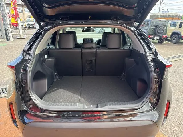 2021年式ヤリスクロスの荷室